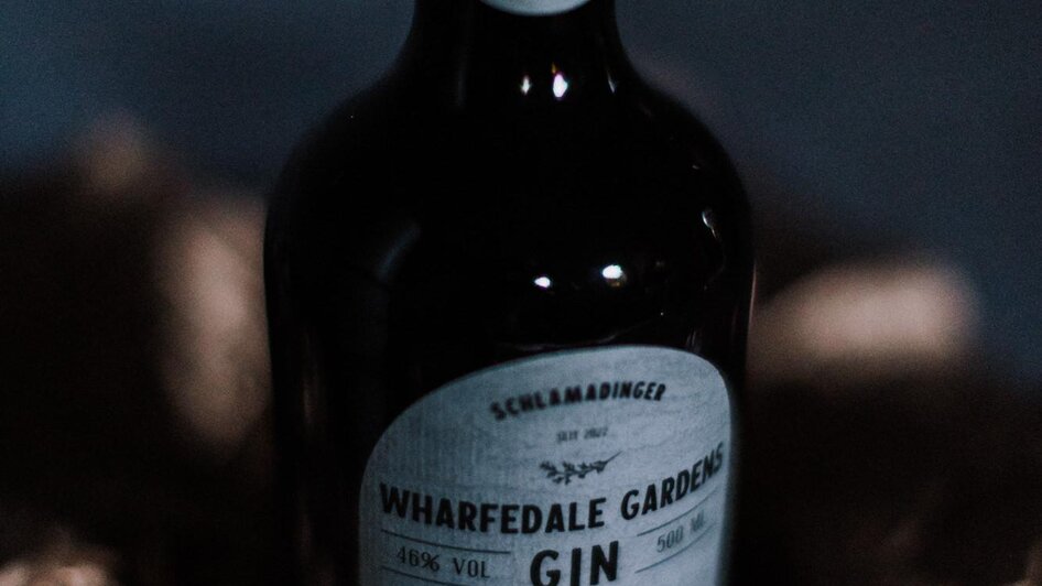 Flaschendesign vom Wharfedale Gardens Gin | © A Twist of Lemon